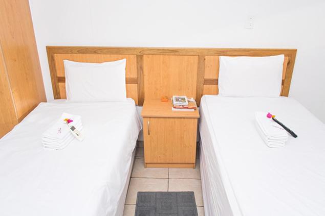 Ekamuti Town Lodge Oniihandi Экстерьер фото